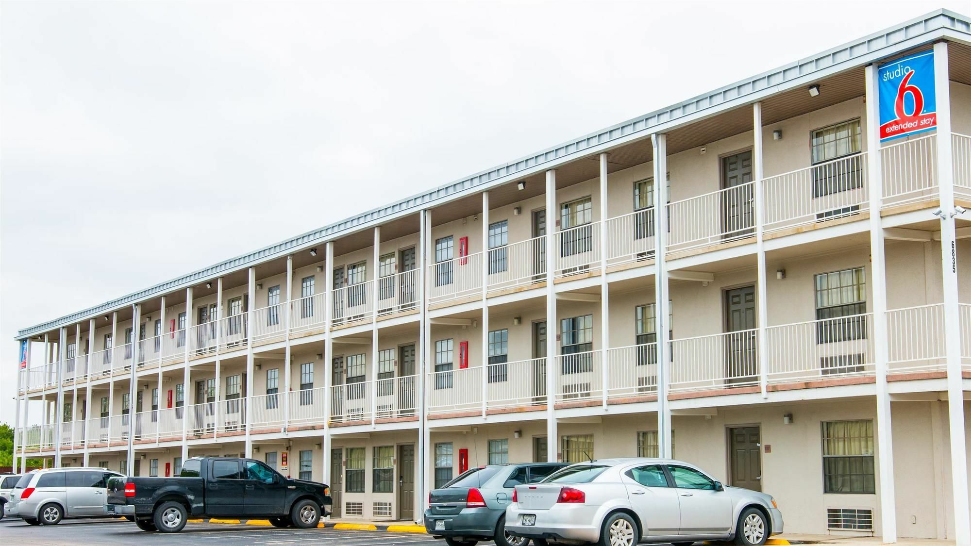 Studio 6-San Antonio, Tx - Lackland Afb Exterior photo